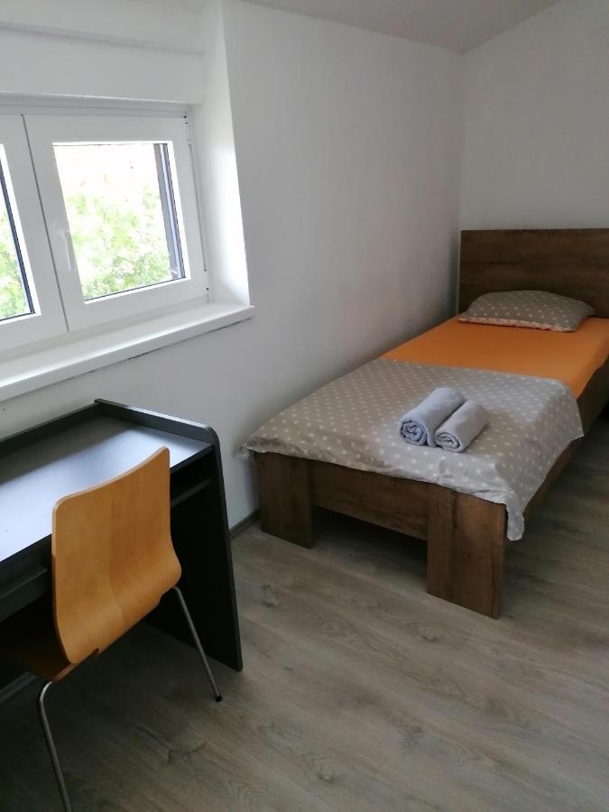 Sunflower Accommodation Ljubljana Extérieur photo